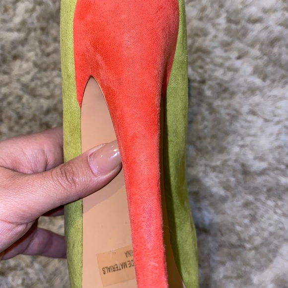 Color blocked Heels - Picture 7 of 9